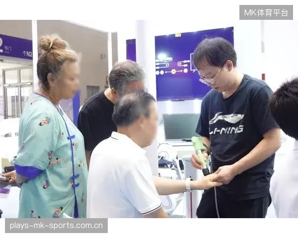 俱乐部晒出康复对比图，粉丝感慨科学医疗力量